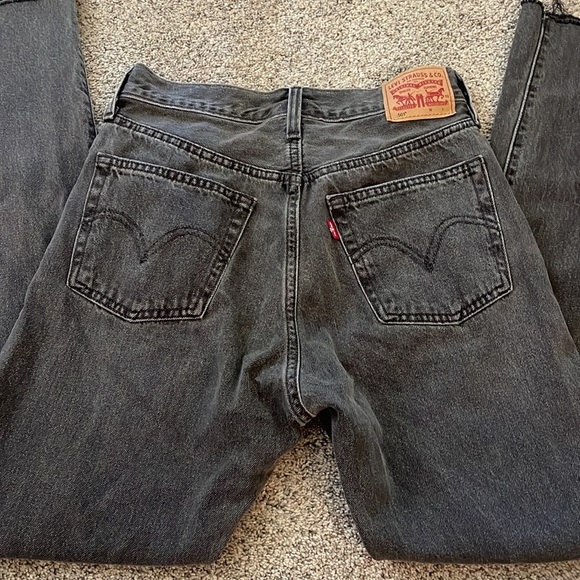 Levi’s black jeans 26 - Picture 2 of 4